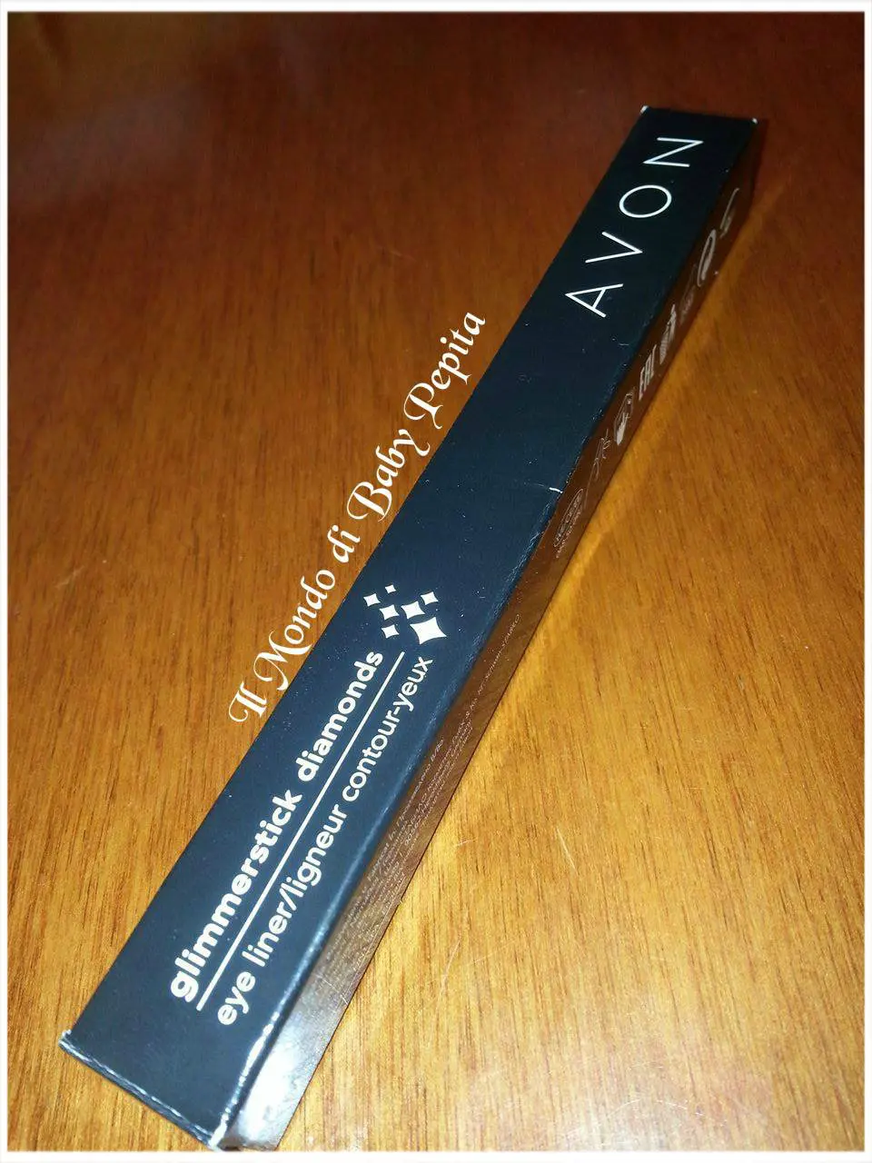 Immagine dall'articolo «Avon - Matita contornaocchi Glimmersticks Diamonds»