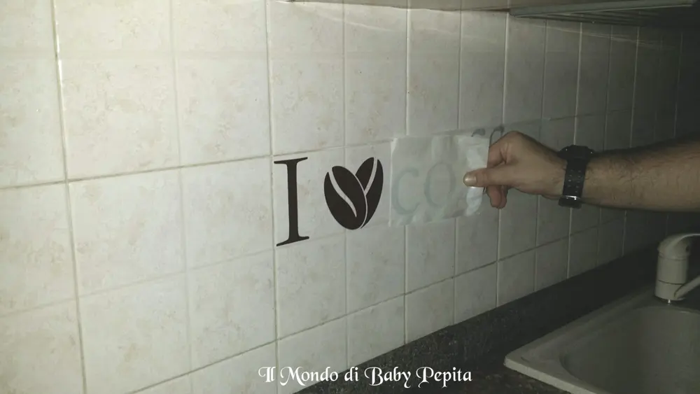 Immagine dall'articolo «Decoro Così - adesivi e stickers murali»