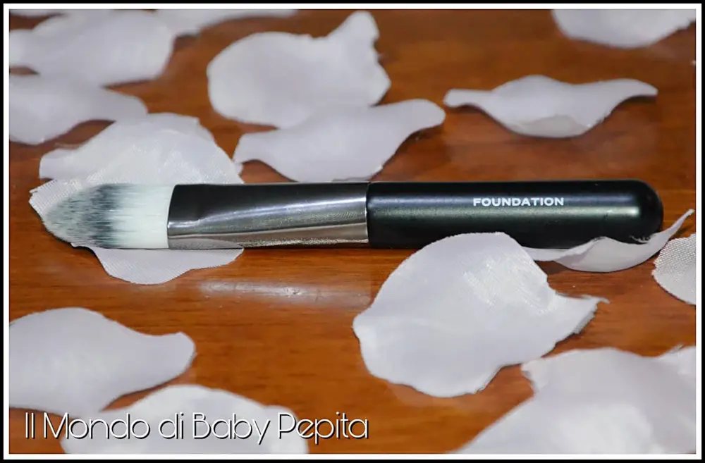Immagine dall'articolo «PENNELLI PER IL MAKEUP»