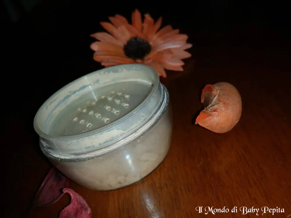 Immagine dall'articolo «Cipria in polvere AVON - Beige»