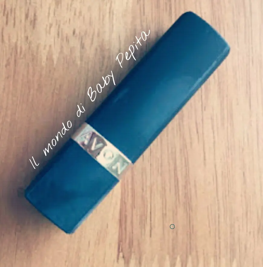 Immagine dall'articolo «Avon - perfectly matte»