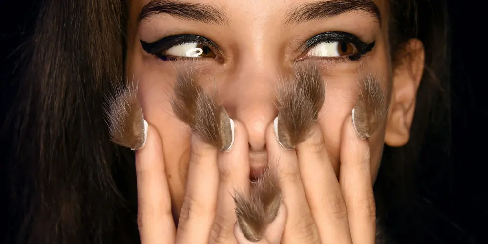 Immagine dall'articolo «New Tendenza - FURRY NAILS»