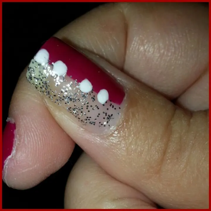 Immagine dall'articolo «proposta nail art fine maggio»