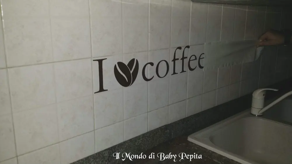 Immagine dall'articolo «Decoro Così - adesivi e stickers murali»