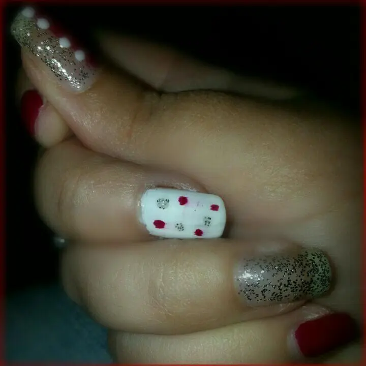 Immagine dall'articolo «proposta nail art fine maggio»