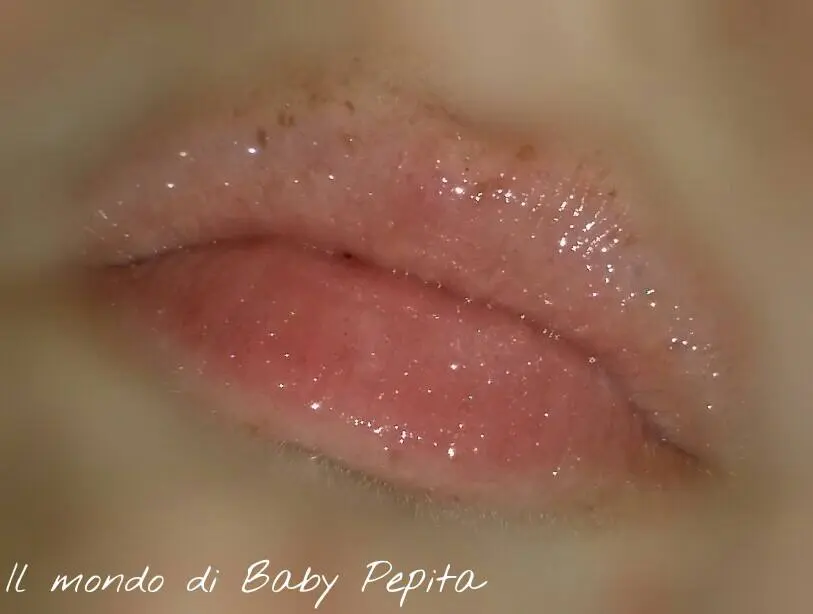 Immagine dall'articolo «Bottega Verde - lip gloss con burro di Mango e Vitamina E»